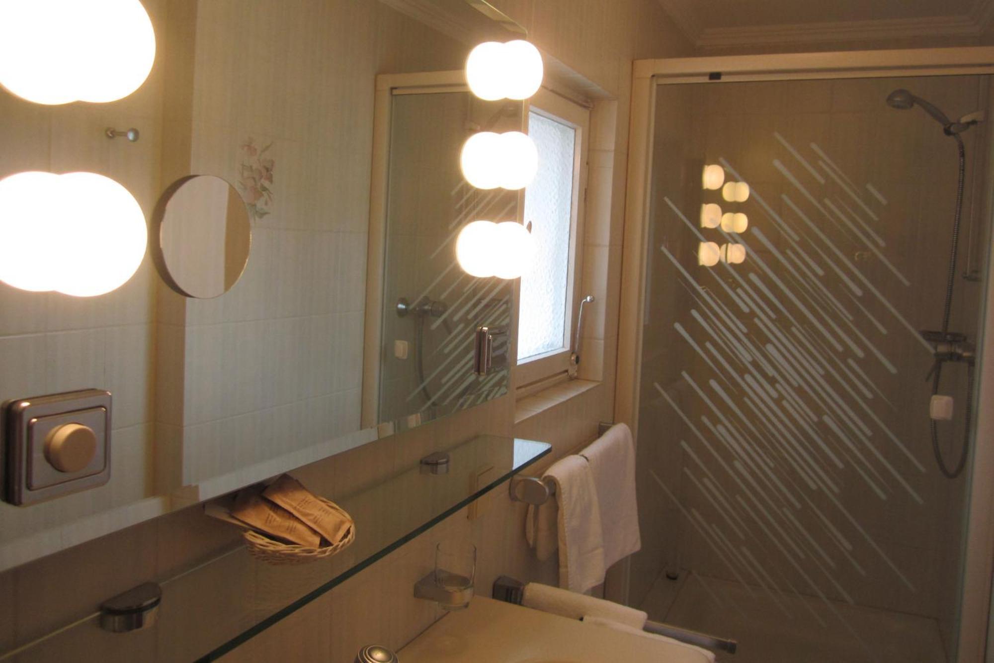 Romantik Hotel Zur Sonne Badenweiler Kültér fotó
